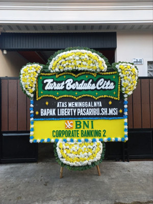 Papan Bunga Duka di Kuwarasan